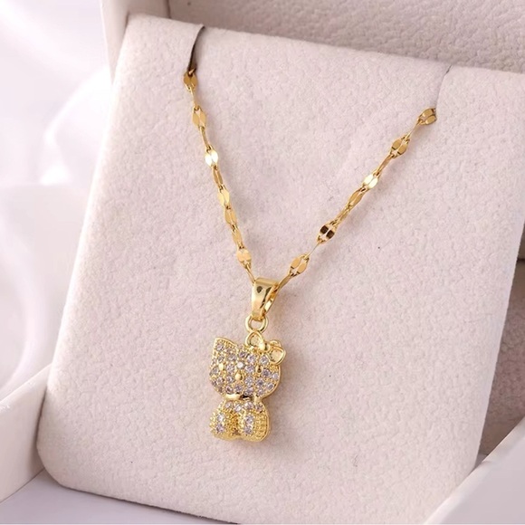 18K Gold 3D Hello Kitty Pave Diamond Inlay Pendant Necklace Sanrio Kawaii Anime - Picture 9 of 9